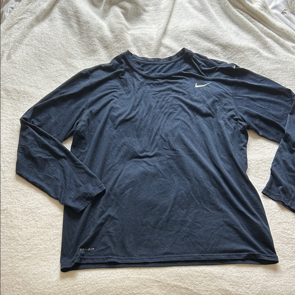 Nike Men's Dark Blue Long Sleeve Tee Dri-Fit Gym Workout Athletic Basic Shirt